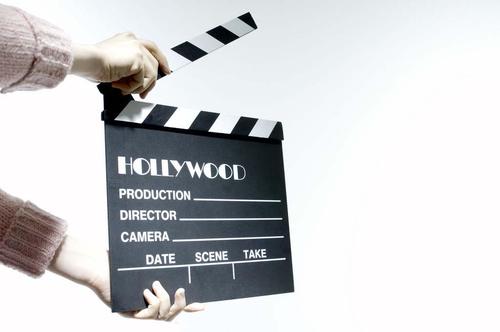 影視（電視?。┕?jié)目制作許可證（乙種）